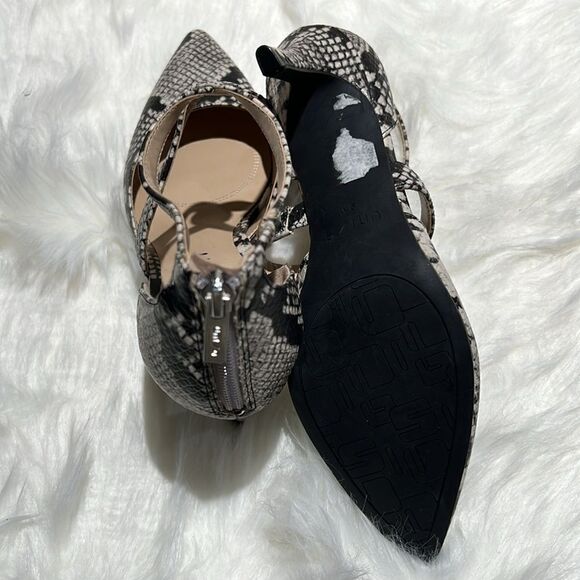 UNISA Women’s Snake Print Black Cream Pointed Toe Stiletto High Heels Sz 9. B66 - Picture 8 of 10